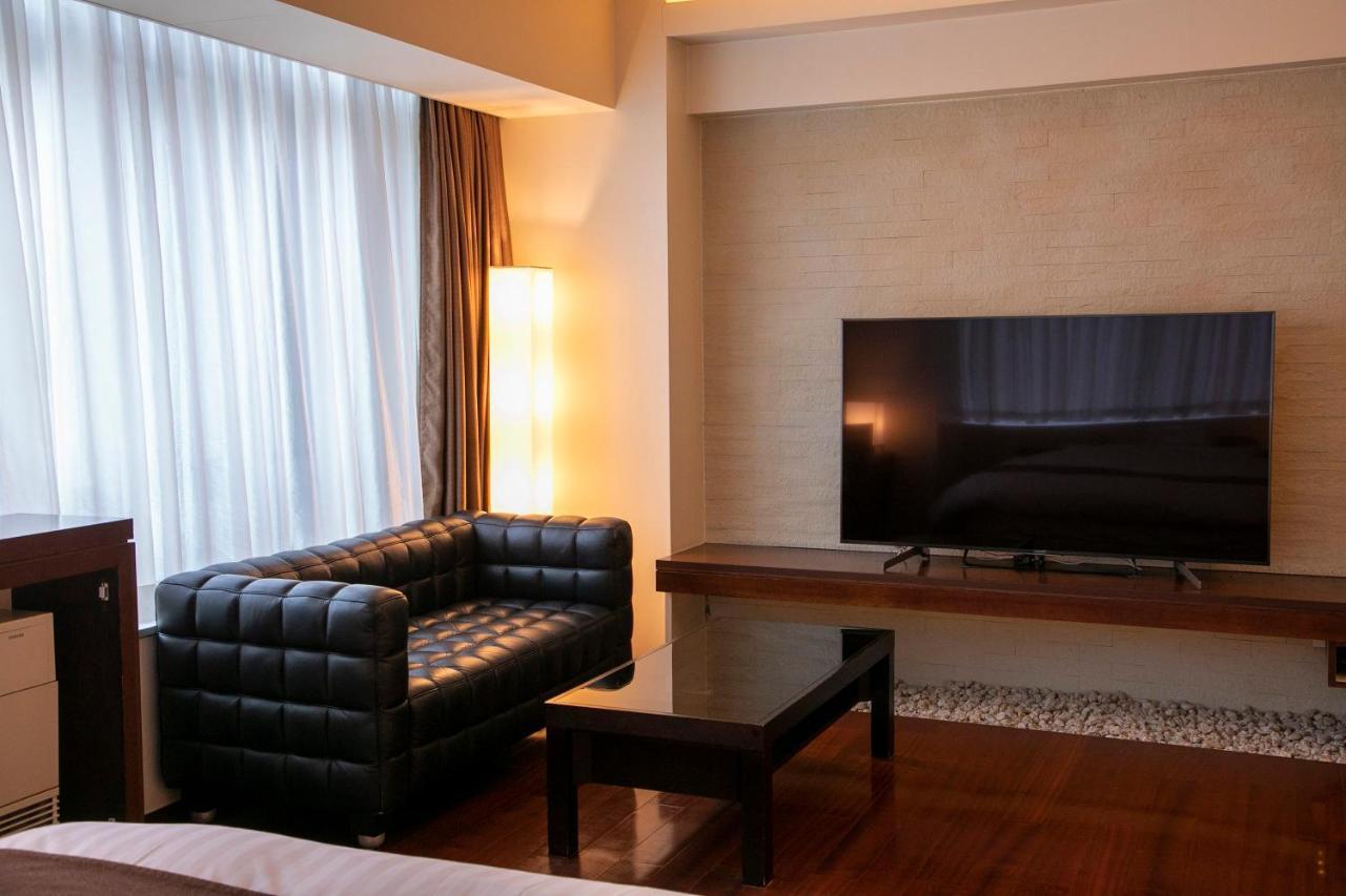 Hotel Aperto (Adults Only) Tokyo Bagian luar foto