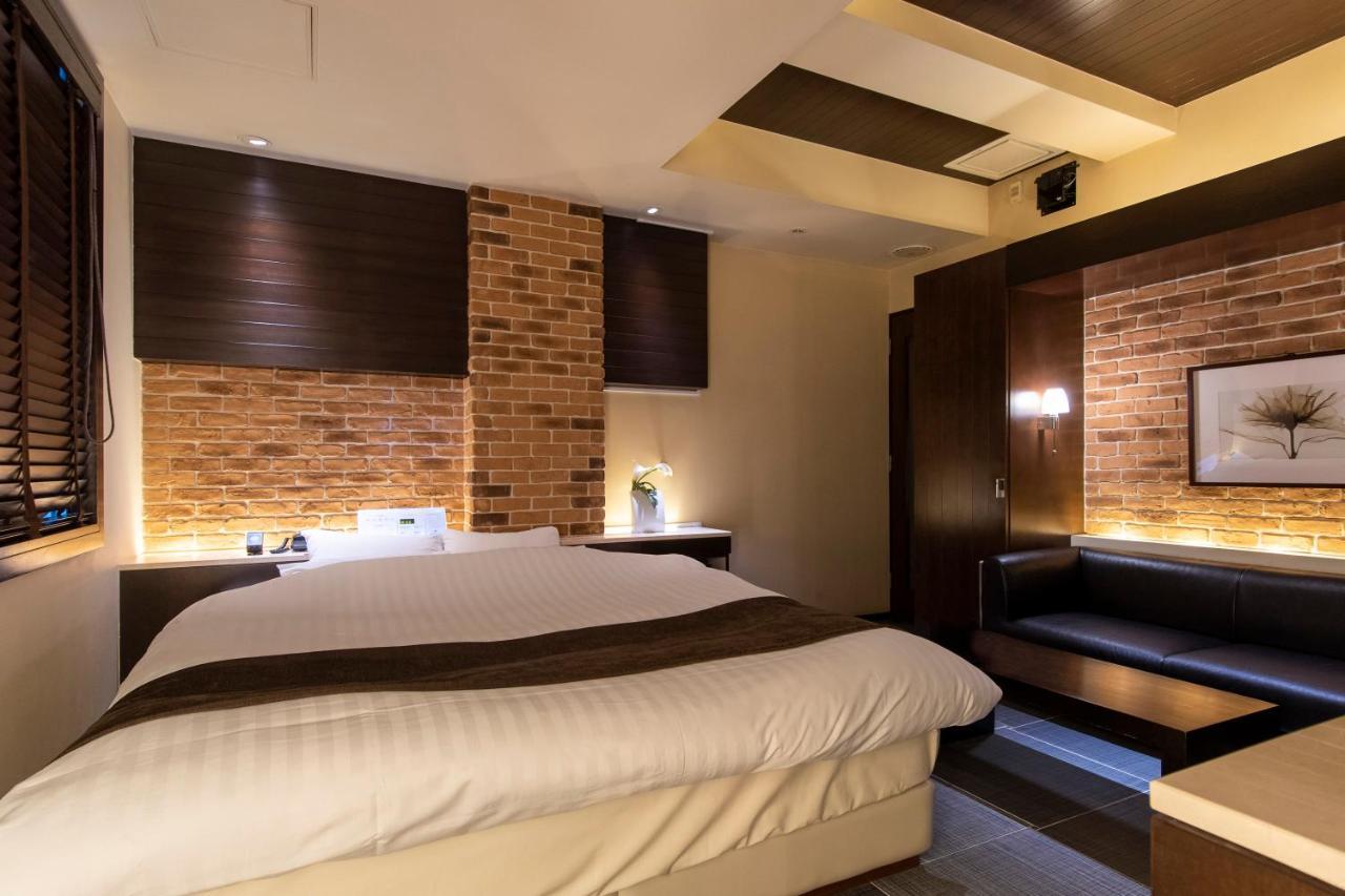 Hotel Aperto (Adults Only) Tokyo Bagian luar foto